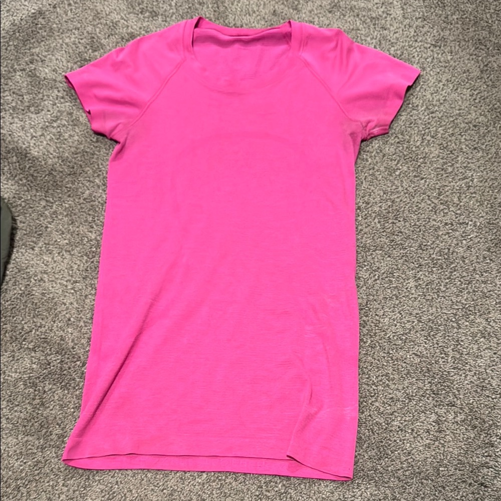 Pink lululemon short sleeve swiftly tech